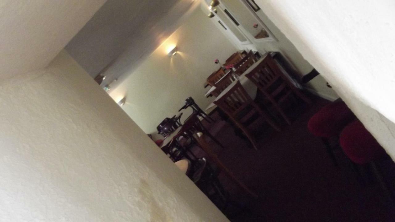White Hart Inn Бодмин Экстерьер фото